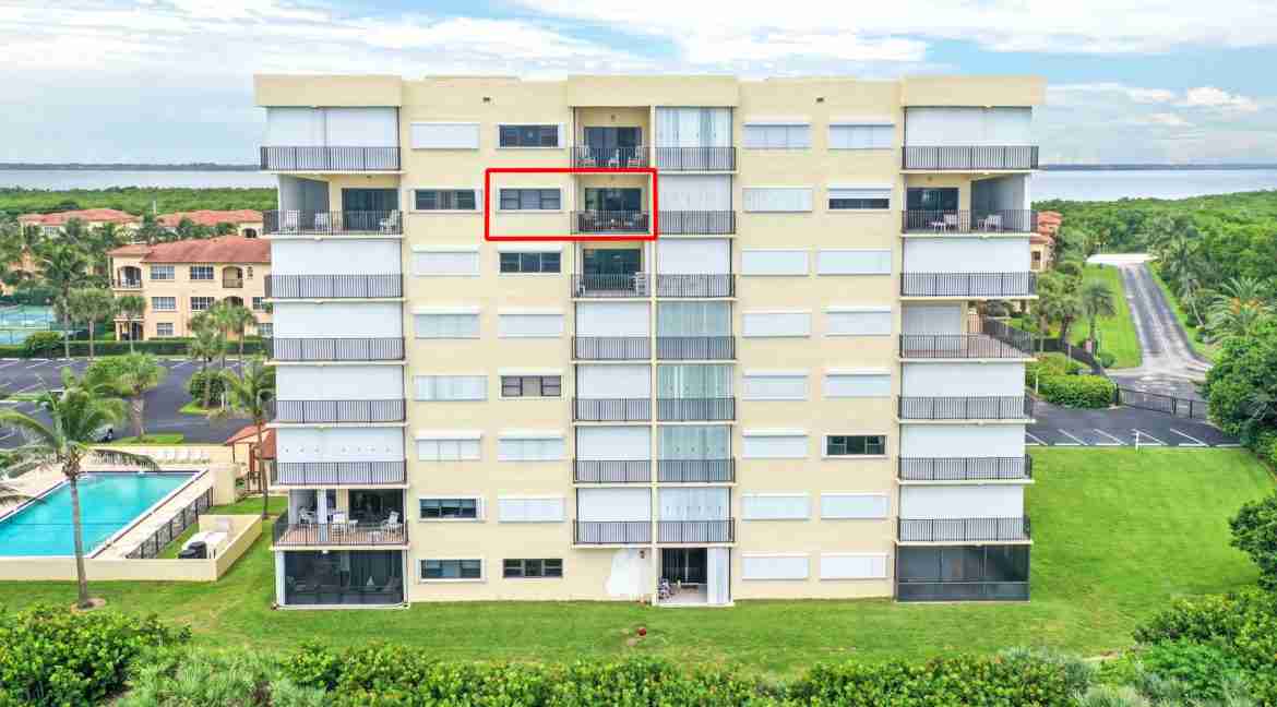 703E_Sand_Dollar_Shores-1