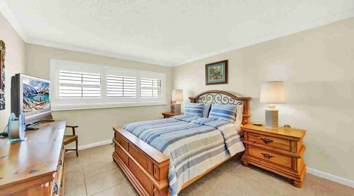 703E_Sand_Dollar_Shores-16