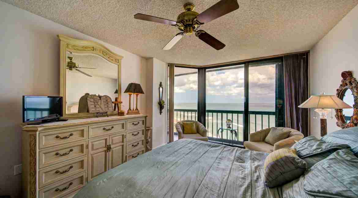 033 - MBR 2 - Island Dunes I #1301