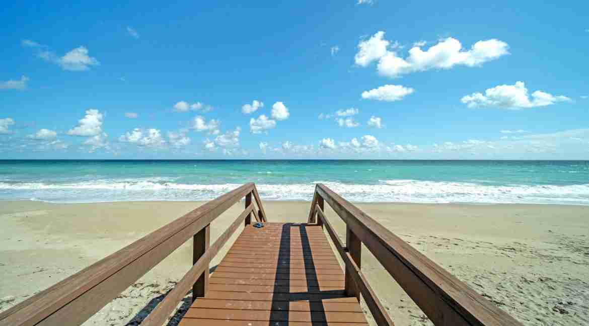 043 - Beach Access 3 - Ocean Towers