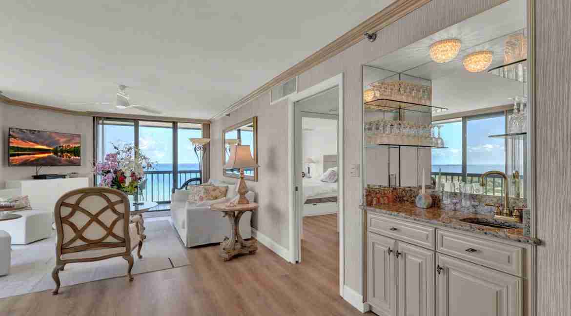 1301_Island_Dunes_I-15